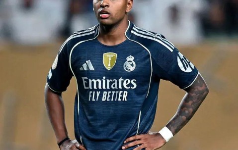 比利亚雷亚尔迎足总杯关键赛，转会期防线松动，引发热议，医务组通报恢复的简单介绍-安博网页版