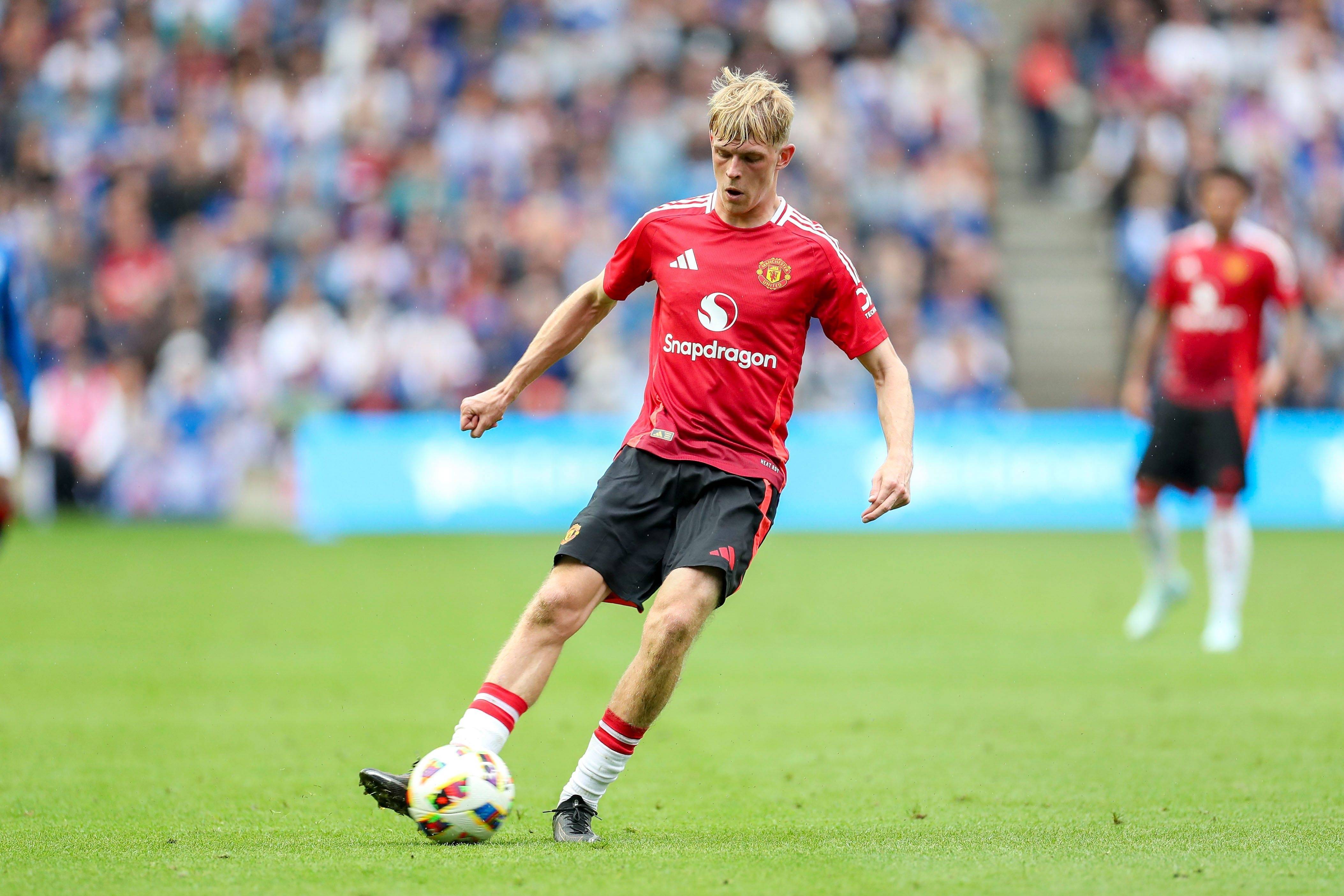 包含足总杯赛后再迎强敌,曼联手感冰凉,主帅态度:管理层满意,年轻球员得到机会的词条 包含足总杯赛后再迎强敌,曼联手感冰凉,主帅态度:管理层满意,年轻球员得到机会的词条